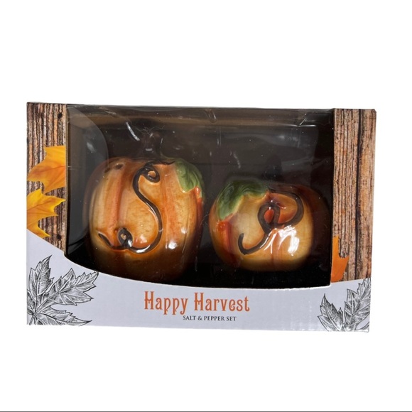 NIB Happy Harvest Pumpkin Salt & Pepper Shaker Set - Picture 3 of 8